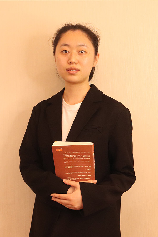略阳梁艺 本科学历，优秀班主任