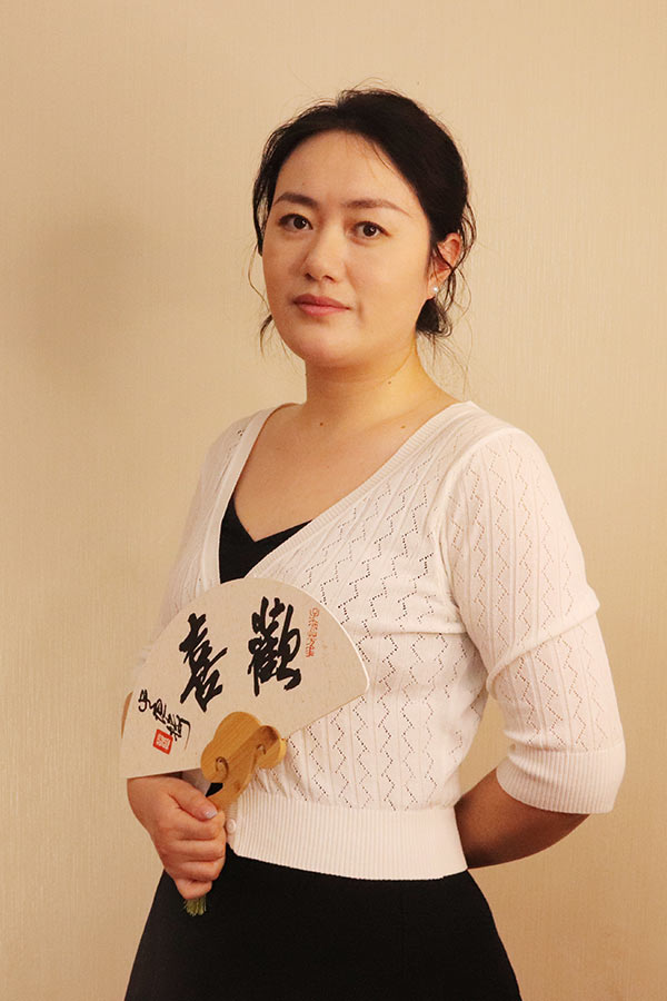 略阳石亚利 研究生学历,毕业于陕西师范大学